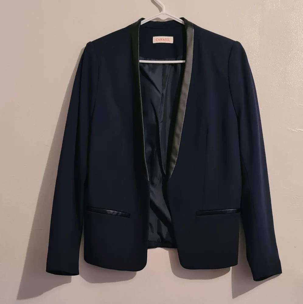 CLOSEOUT Blazer - Picture 1 of 15